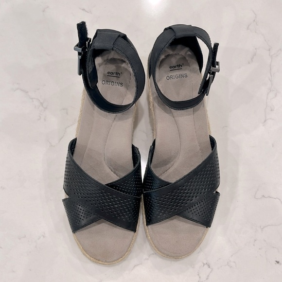 Earth Origins Naples, Natasha, Espadrille. Size 8.5. Excellent condition. - Picture 2 of 7